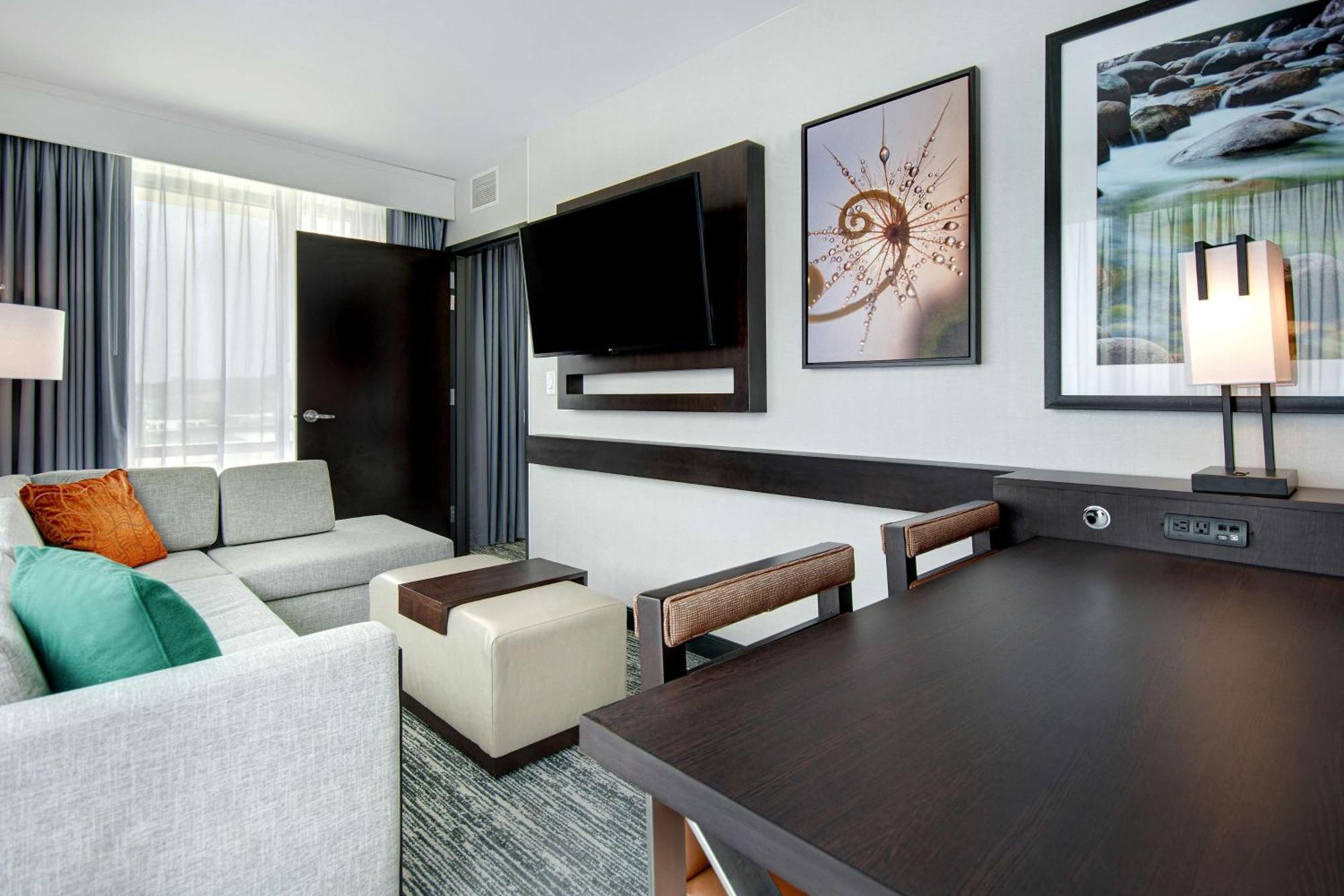 Embassy Suites By Hilton Alpharetta Halcyon Exterior foto
