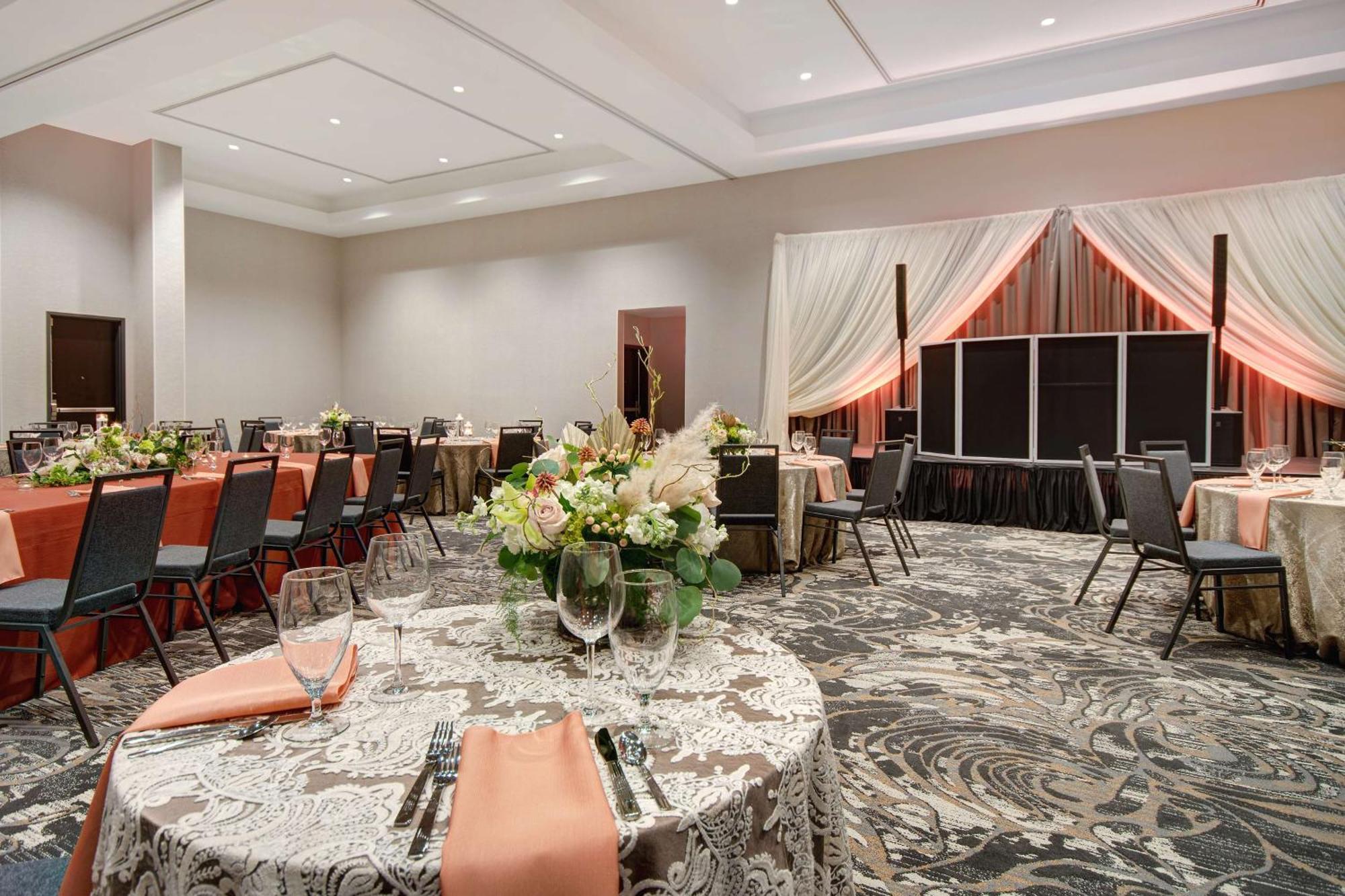 Embassy Suites By Hilton Alpharetta Halcyon Exterior foto